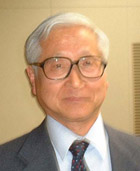 北岡 山治 氏